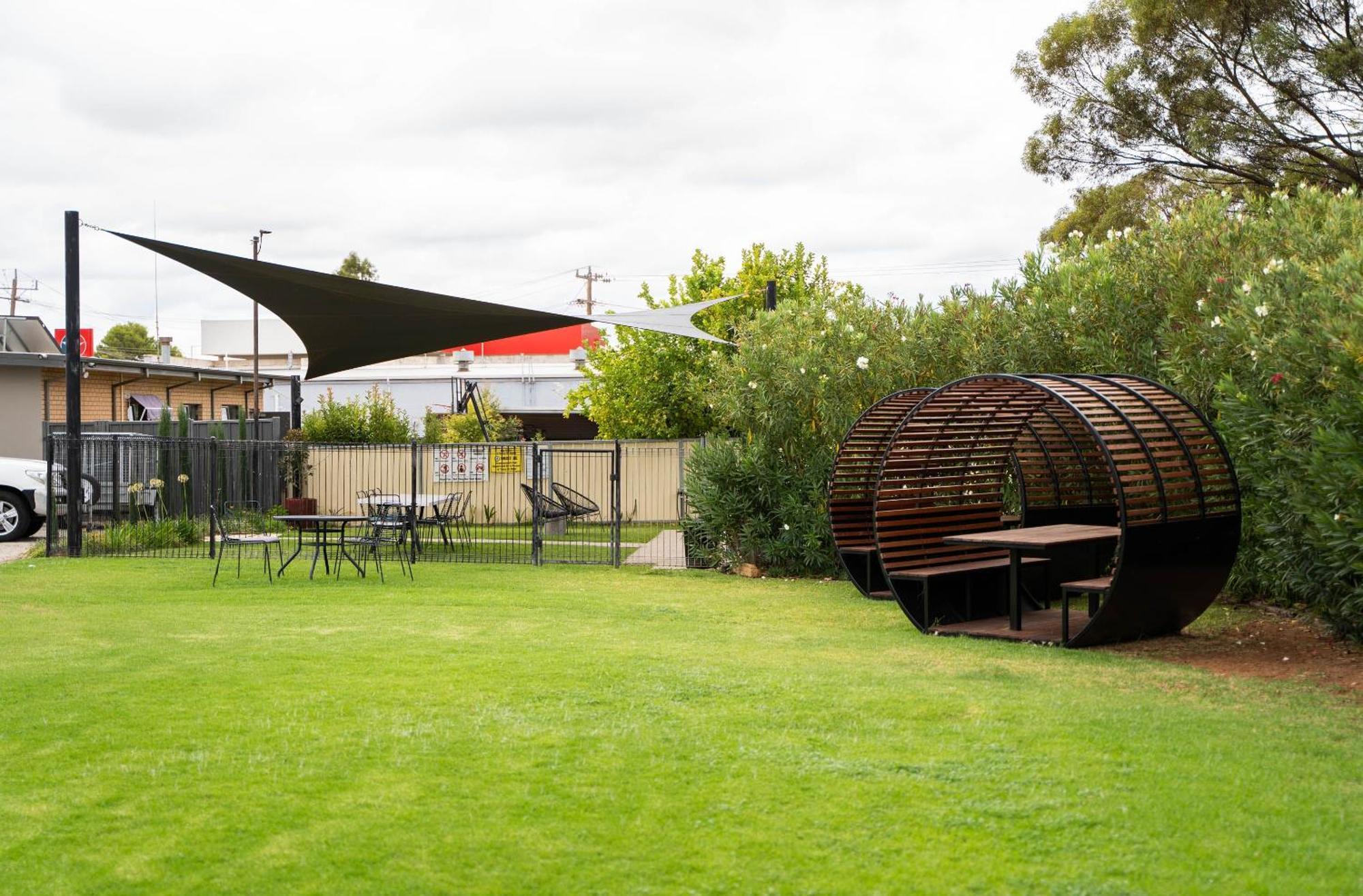 Robinvale Bridge Motel Esterno foto
