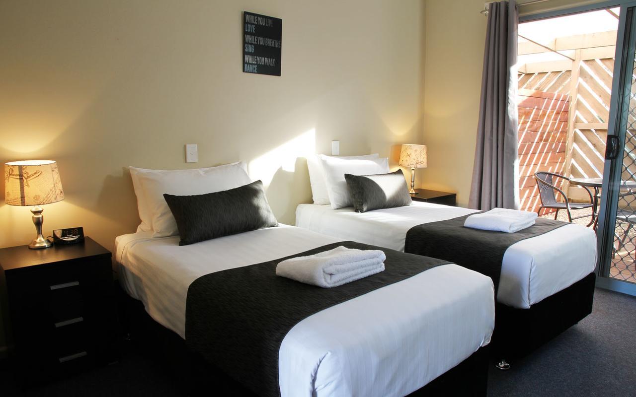 Robinvale Bridge Motel Esterno foto