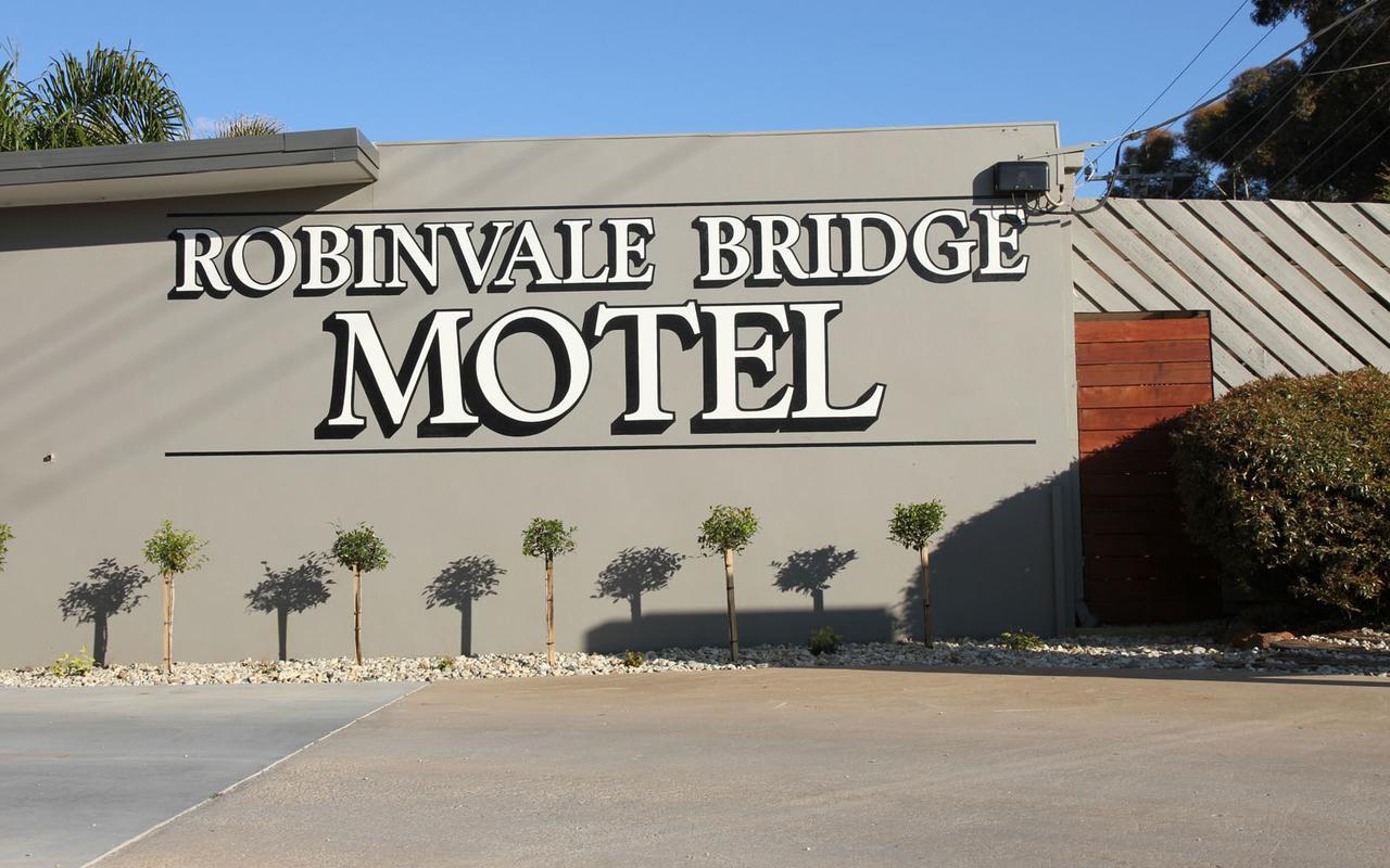 Robinvale Bridge Motel Esterno foto