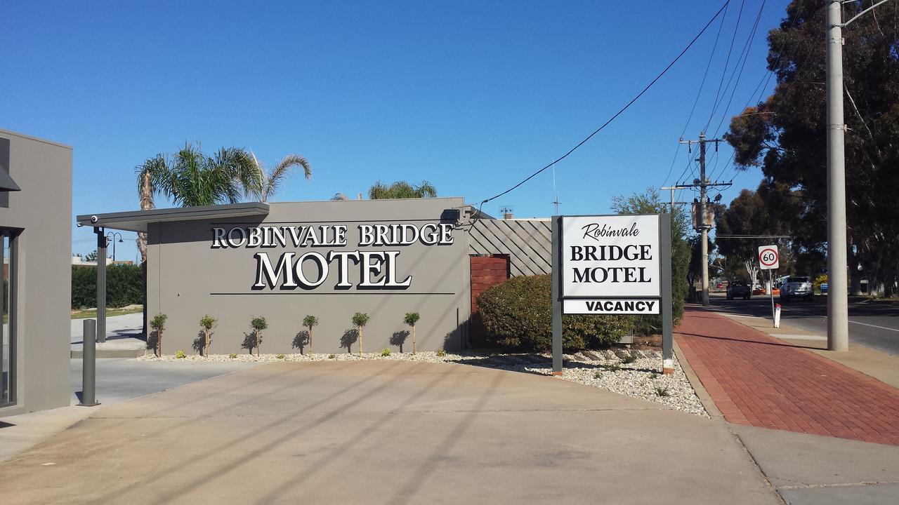 Robinvale Bridge Motel Esterno foto